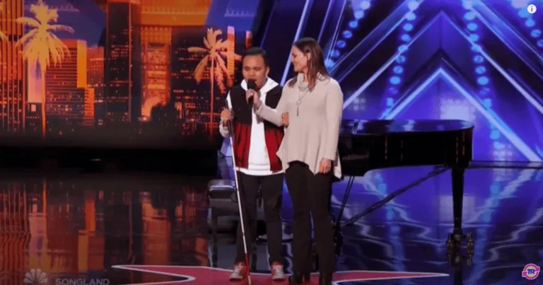 Kodi Lee: Blind Autistic Singer WOWS And Gets GOLDEN BUZZER!|America’s Got Talent 2019​